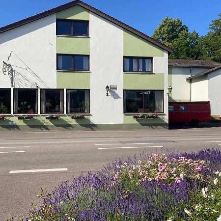 Gastezimmer Dusterhus Gemmingen ภายนอก รูปภาพ